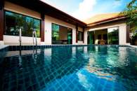 Villa de plain-pied avec piscine privée
